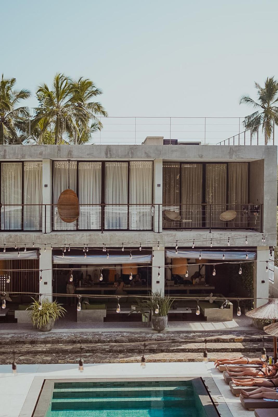 The Salty Pelican Yoga & Surf Retreat Диквелла Экстерьер фото