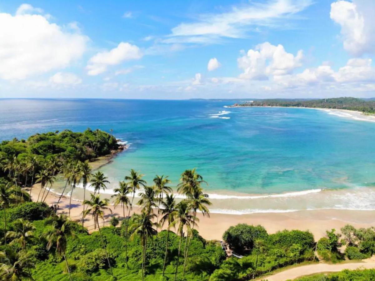 The Salty Pelican Yoga & Surf Retreat Диквелла Экстерьер фото